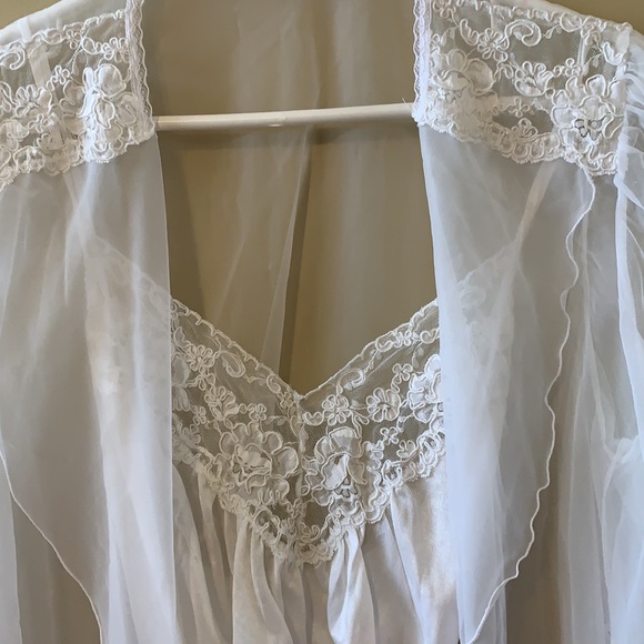 ❤️Pretty 2pcs. Long Lingerie❤️ - Picture 2 of 4